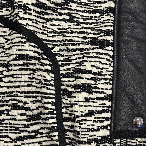 New condition IRO bomber jacket - Picture 3 of 4